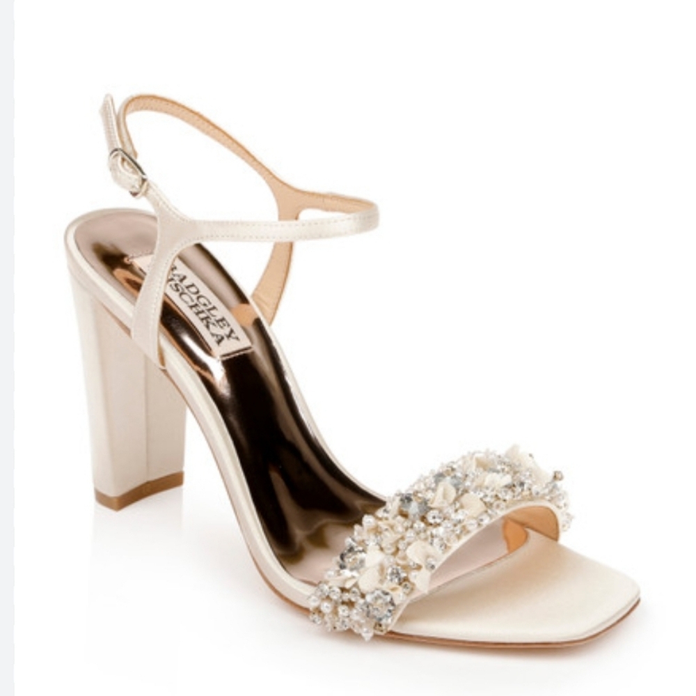 Badgley Mischka Teenie High Block Heel Sandal SZ 6.5 NWOB